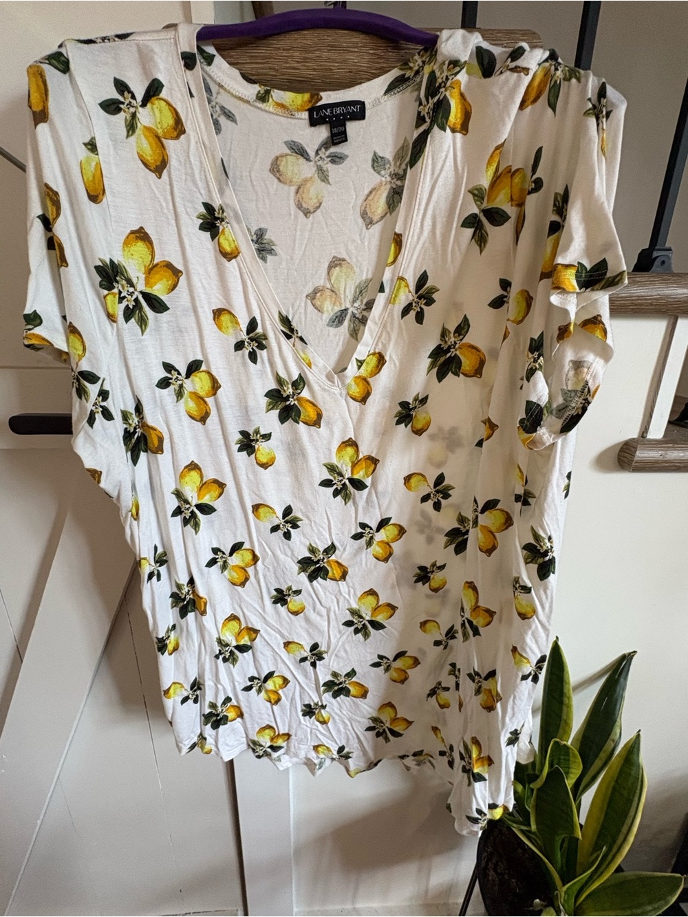 Lane Bryant White Lemon-Print V-Neck Short Sleeve Tee - Yellow & Green